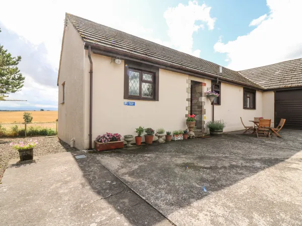 Courtyard Cottage, Duns