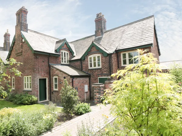 Just A Cottage, Newlands Farm Image 1