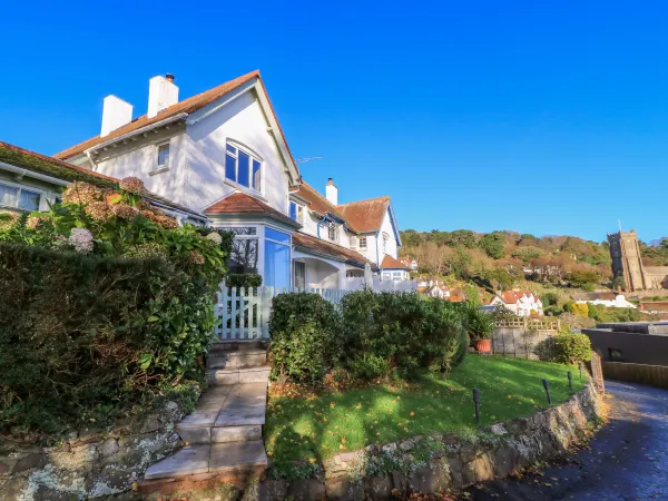 2 Moorlands, Minehead