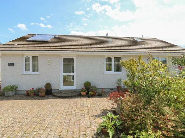 Suntrap Hideaway, St. Austell