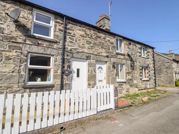 2 White Street, Penmachno