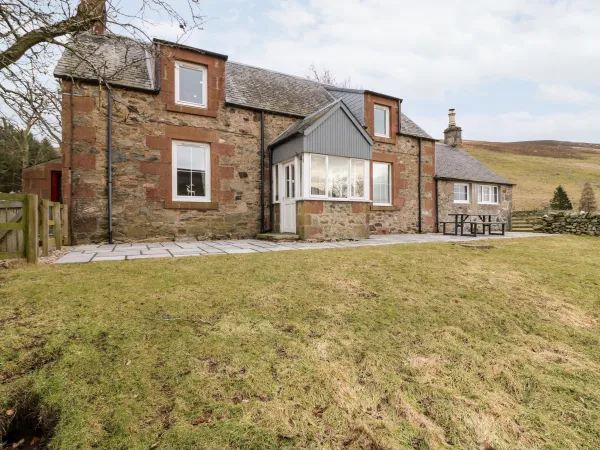 White Hillocks Farm House, Kirriemuir