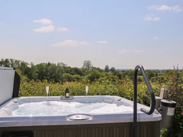 Groomes Country House, Farnham
