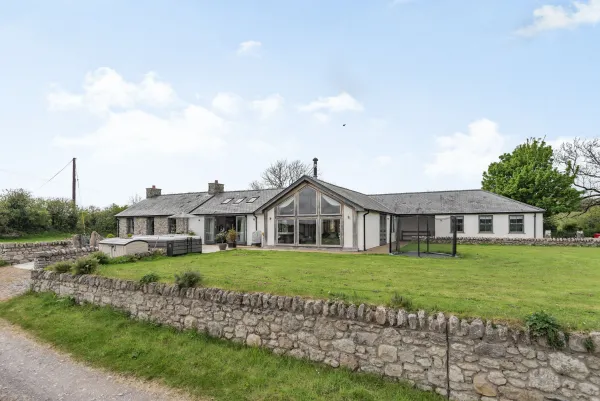 Hen Hafod, Llangefni