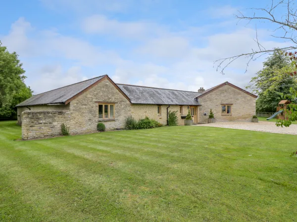 Lower Farm Barn, Bampton