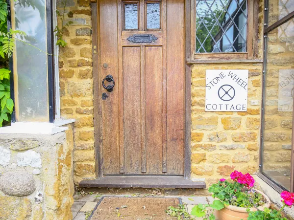 Stone Wheel Cottage, Hook Norton