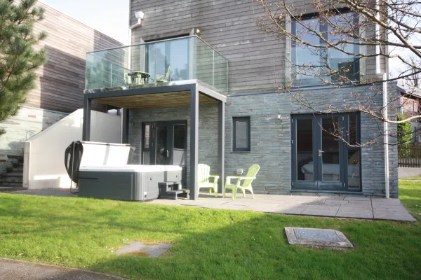 Talland 10, Looe