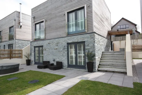 Talland 11, Looe