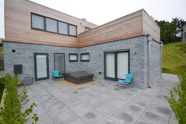 Talland 18, Looe