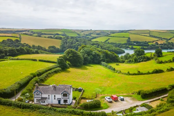 Scoble Cottage, South Pool