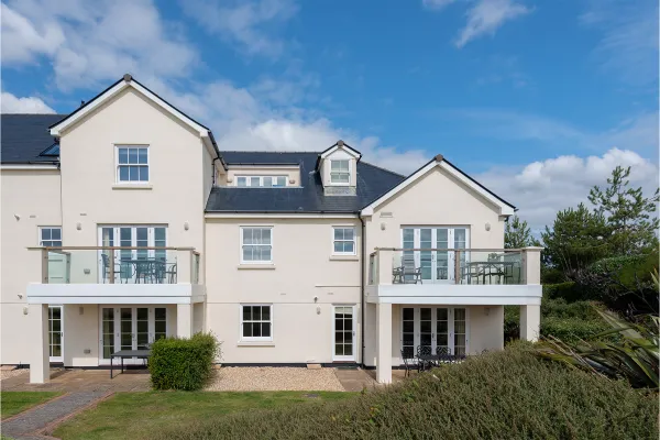 1 Thurlestone Beach Apartments, Kingsbridge