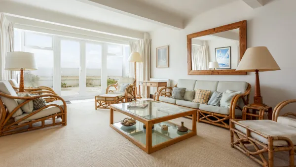 Utopia No.1, Poole