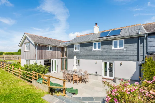 Wicket View, West Alvington
