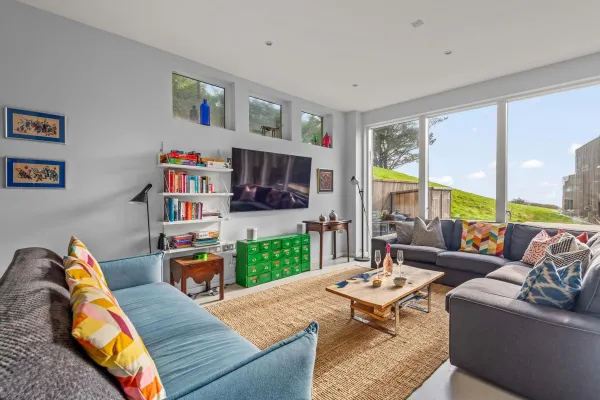 Talland 46, Looe