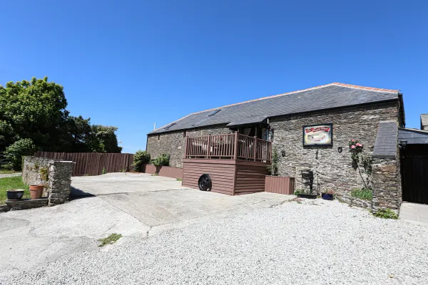 The Old Wagon House, Looe