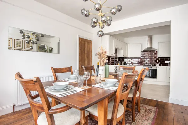 5 Lower Fairview Road, Dartmouth