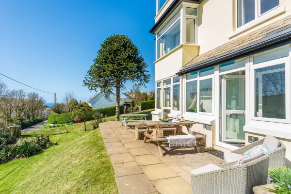 5 West Park, Kingsbridge