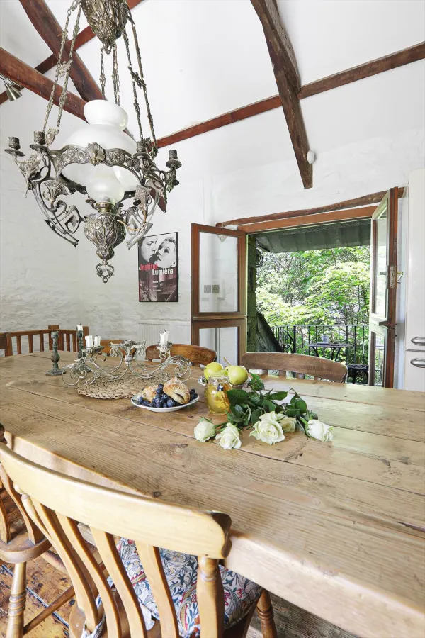 The Barn Image 1