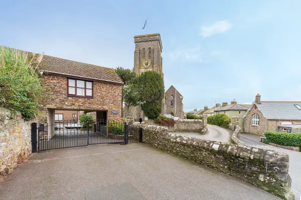 9 Rosemount Court, Salcombe