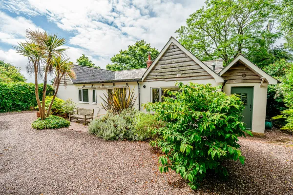 Old Farm Cottage, Pilley