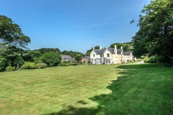 Amberley, Stokenham