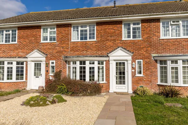 Dolphin Cottage , Barton On Sea