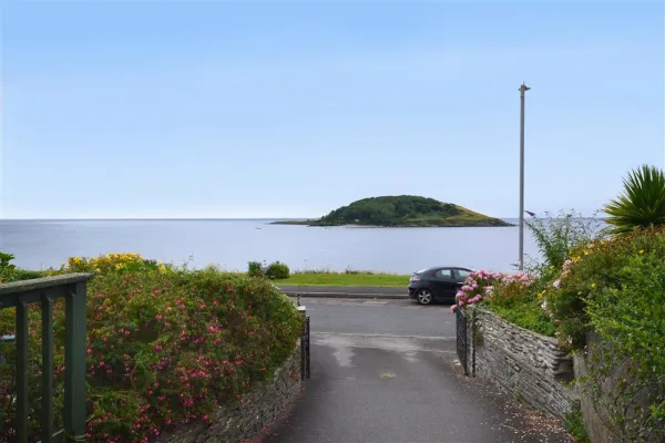 Gypsy, Looe