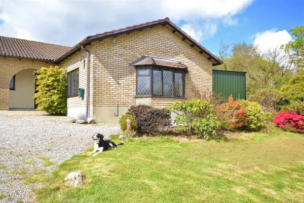 Meadow View, Callington