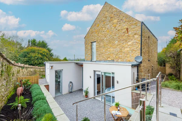 Runaway Keep , Modbury