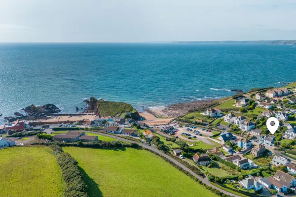 Upalong , Hope Cove
