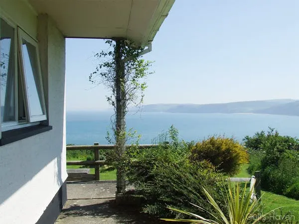 Gull's Haven, Aberporth