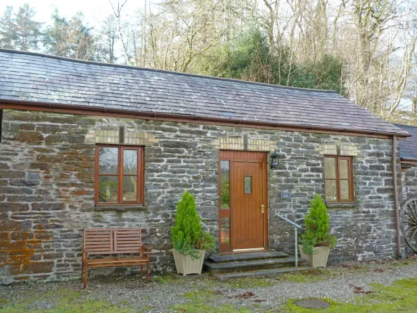 Cob Cottage, Devil's Bridge