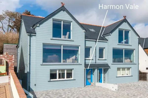 Harmon Vale, Solva