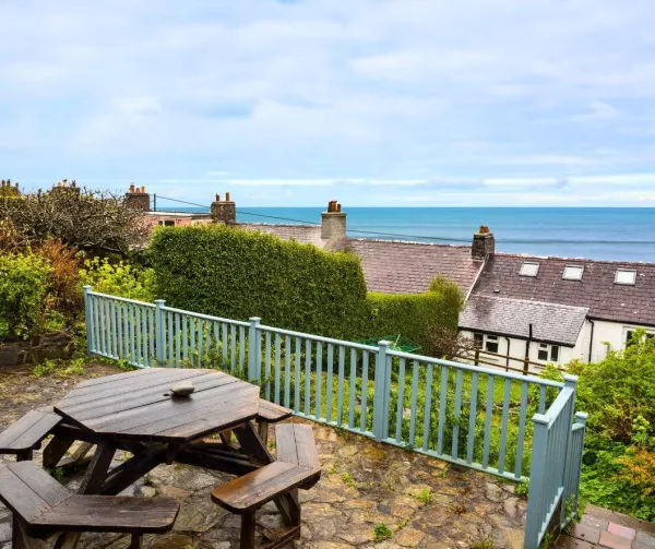 Ty York, New Quay