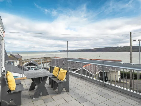 Harbour Lights Apartment, New Quay
