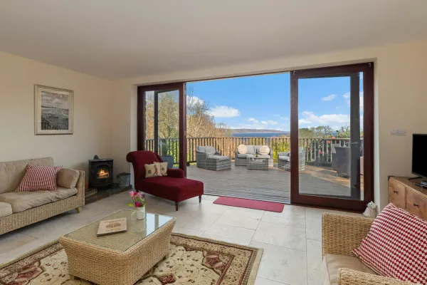 Glendale, Saundersfoot