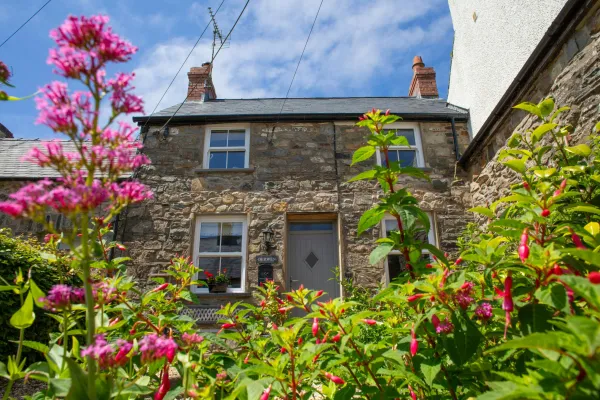 Derwen House, Newport